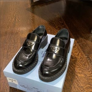 Prada Loafers black size 39(9)
